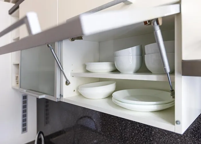 Newly Renovated In The Old Town דירה *