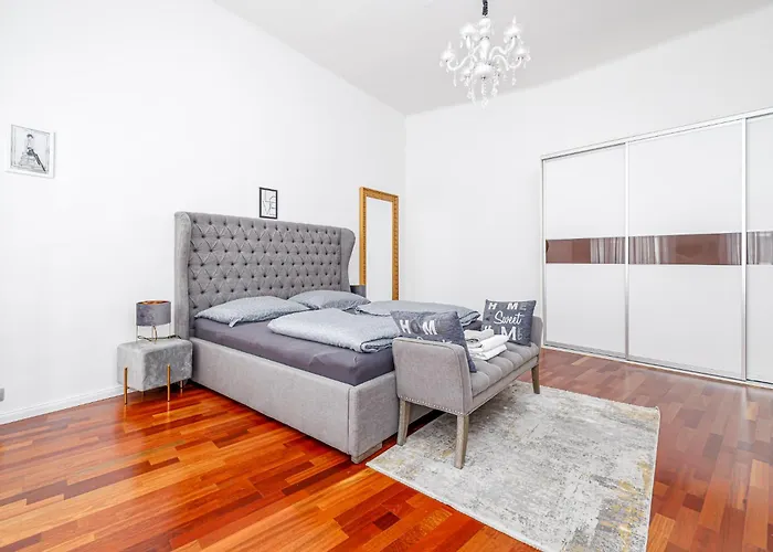 Appartement Newly Renovated In The Old Town Bratislava