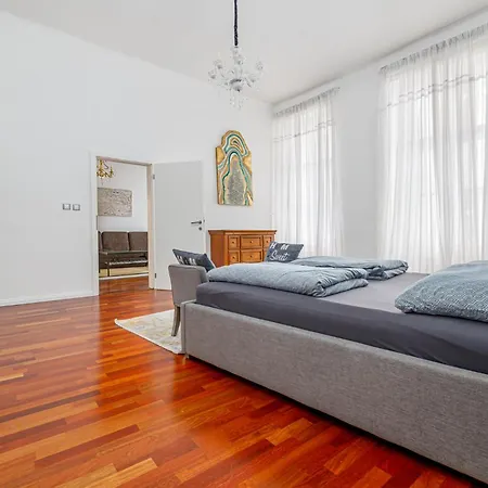 Newly Renovated In The Old Town Apartamento Bratislava